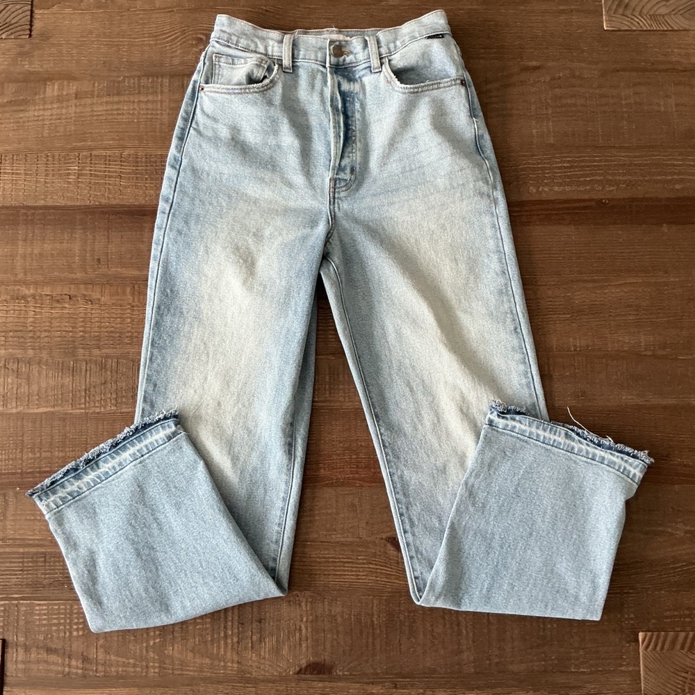 Cello Womens Light Wash Super High Rise Dad Jeans Raw Edges Size 7